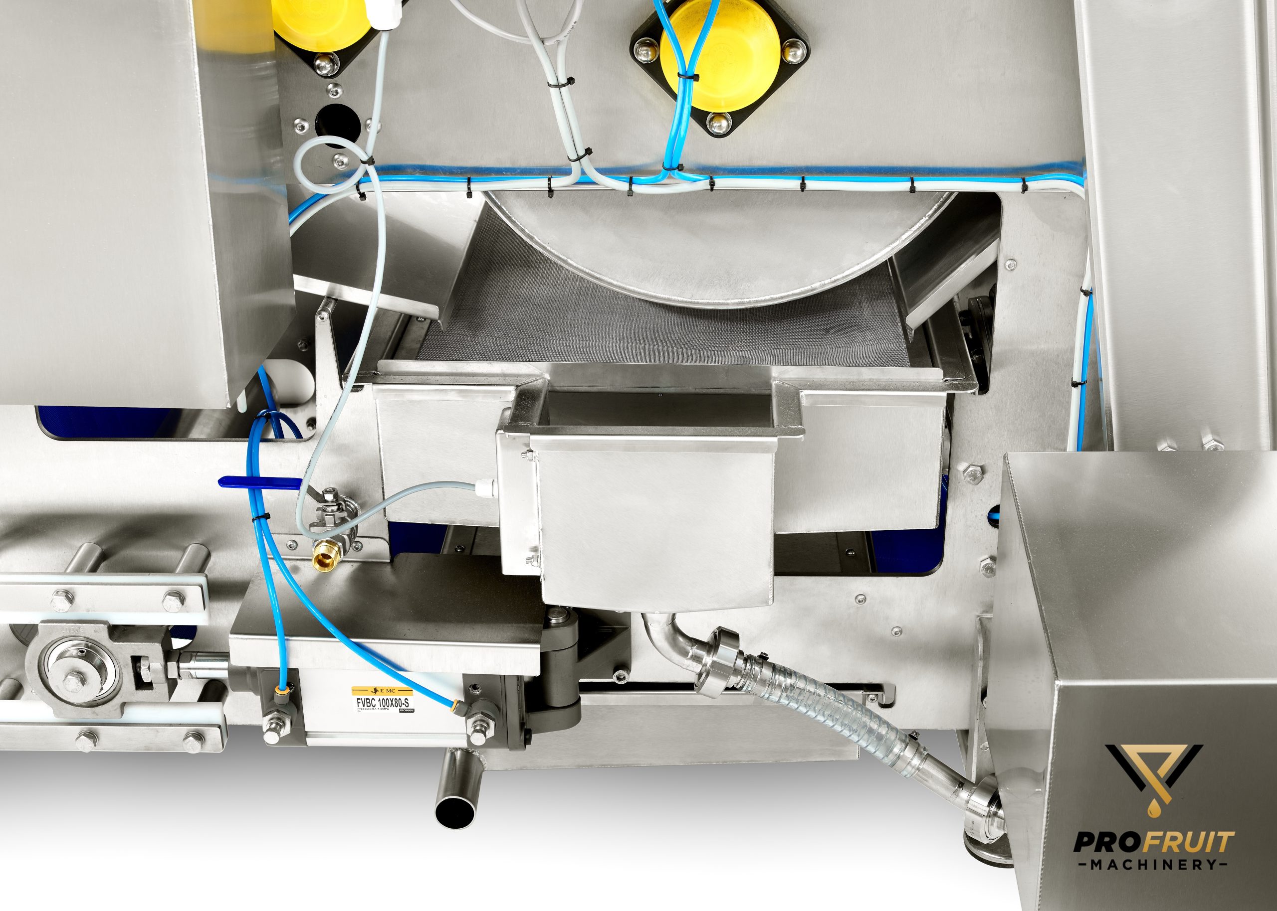 www.dkfoto.lt Belt press with integrated juice cllection tank and pump